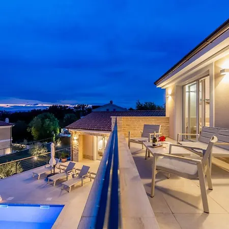 Olive Garden Villa *